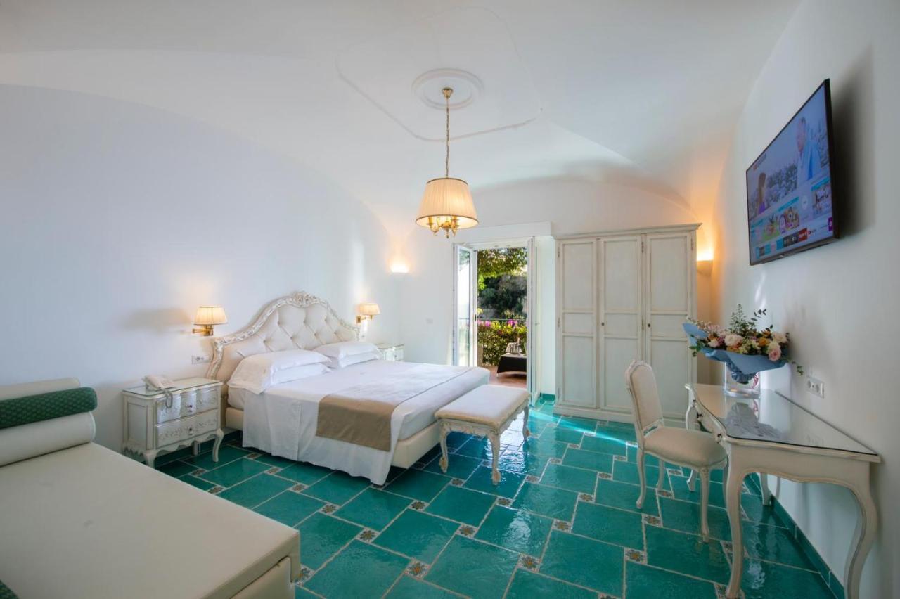 Hotel Pellegrino Praiano Exterior photo