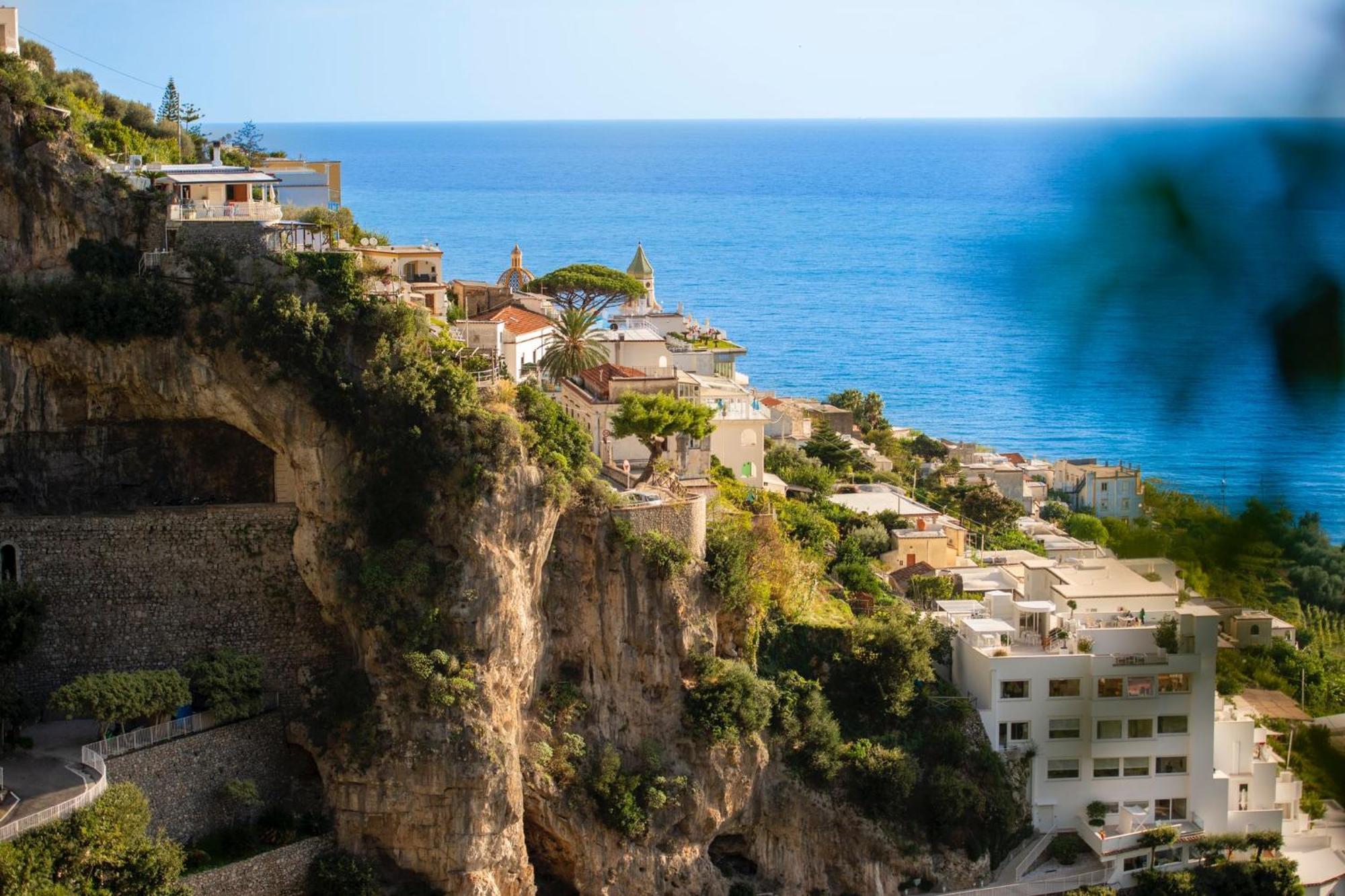 Hotel Pellegrino Praiano Exterior photo